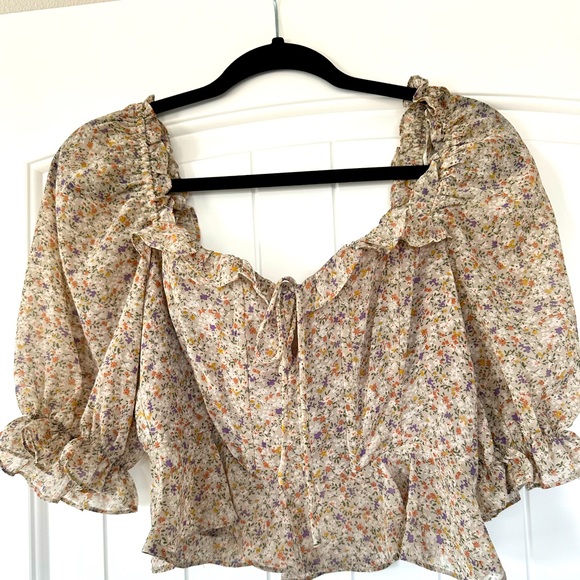 ASTR the Label Half Sleeve Back Cut Out Top,Size S - Picture 4 of 6